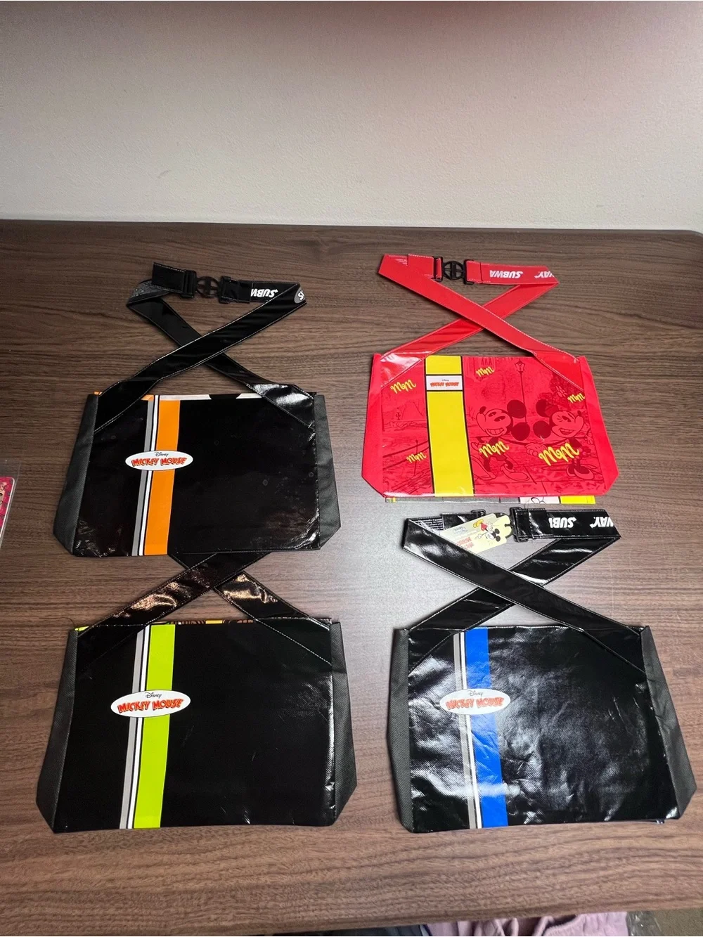 Mickey Mouse - Subway Bags and Mini Puzzles